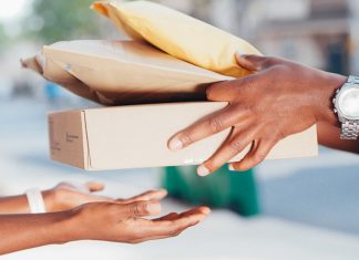 ইকমার্সের জন্য কীভাবে ডেলিভারি কুরিয়ার সার্ভিস বাছাই করবেন ডেলিভারি কুরিয়ার সার্ভিস